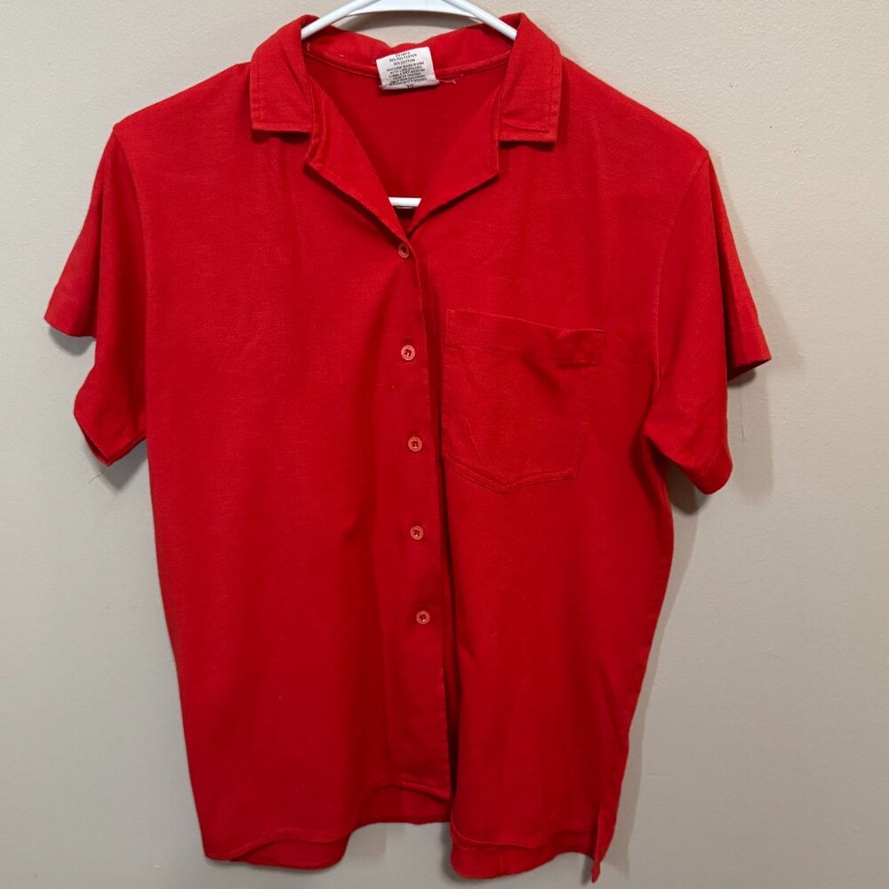 Vintage 1990s Brittania Red Junior's Shirts | 65% Polyester, 35% Cotton |